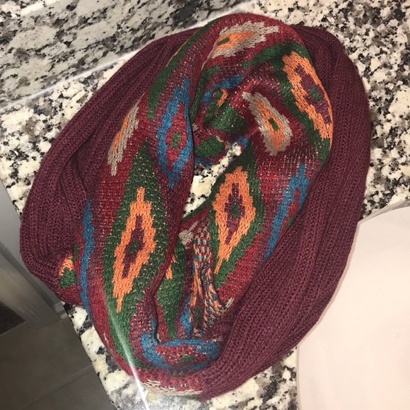 Boutique Accessories - Aztec Pattern Infinity Scarf
